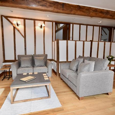Little Upton Farm Cottages 赖德 外观 照片
