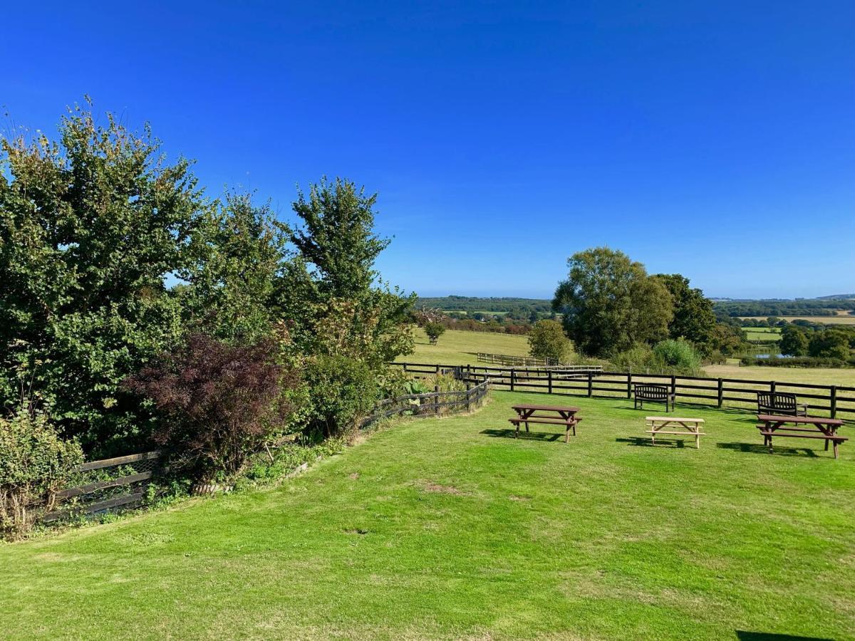 Little Upton Farm Cottages 赖德 外观 照片