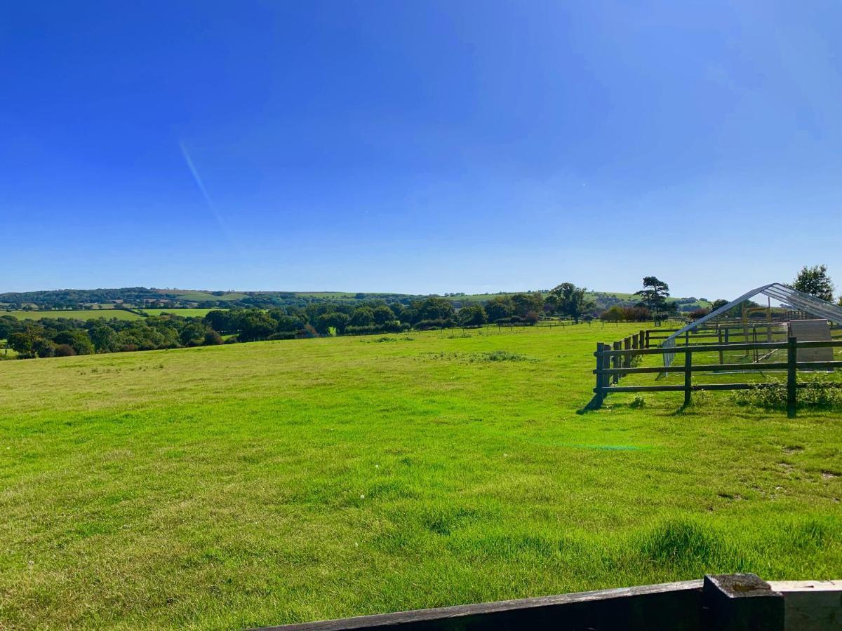 Little Upton Farm Cottages 赖德 外观 照片