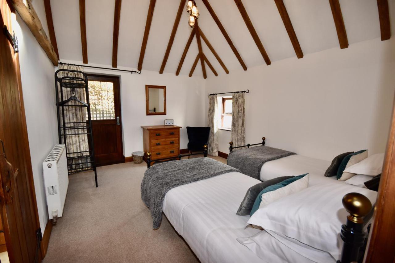 Little Upton Farm Cottages 赖德 外观 照片