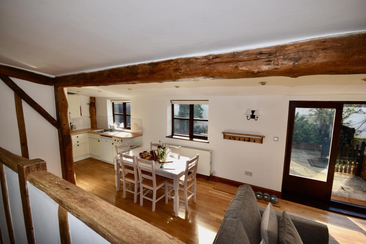 Little Upton Farm Cottages 赖德 外观 照片