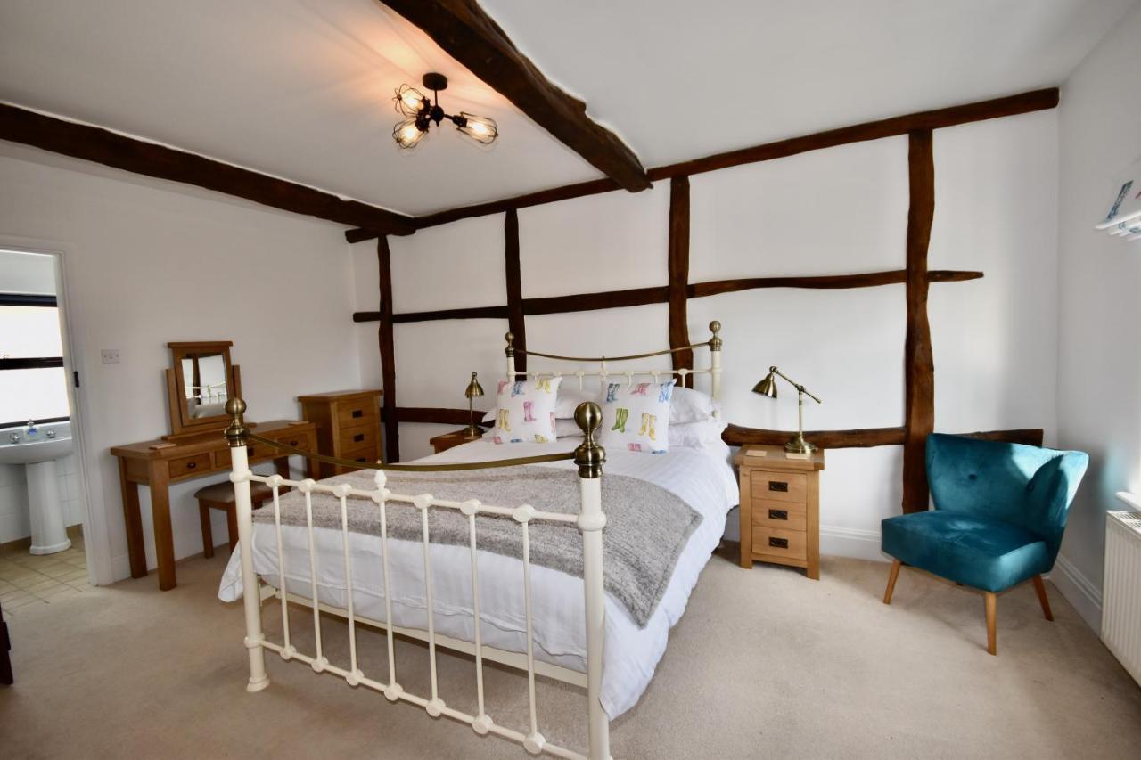 Little Upton Farm Cottages 赖德 外观 照片