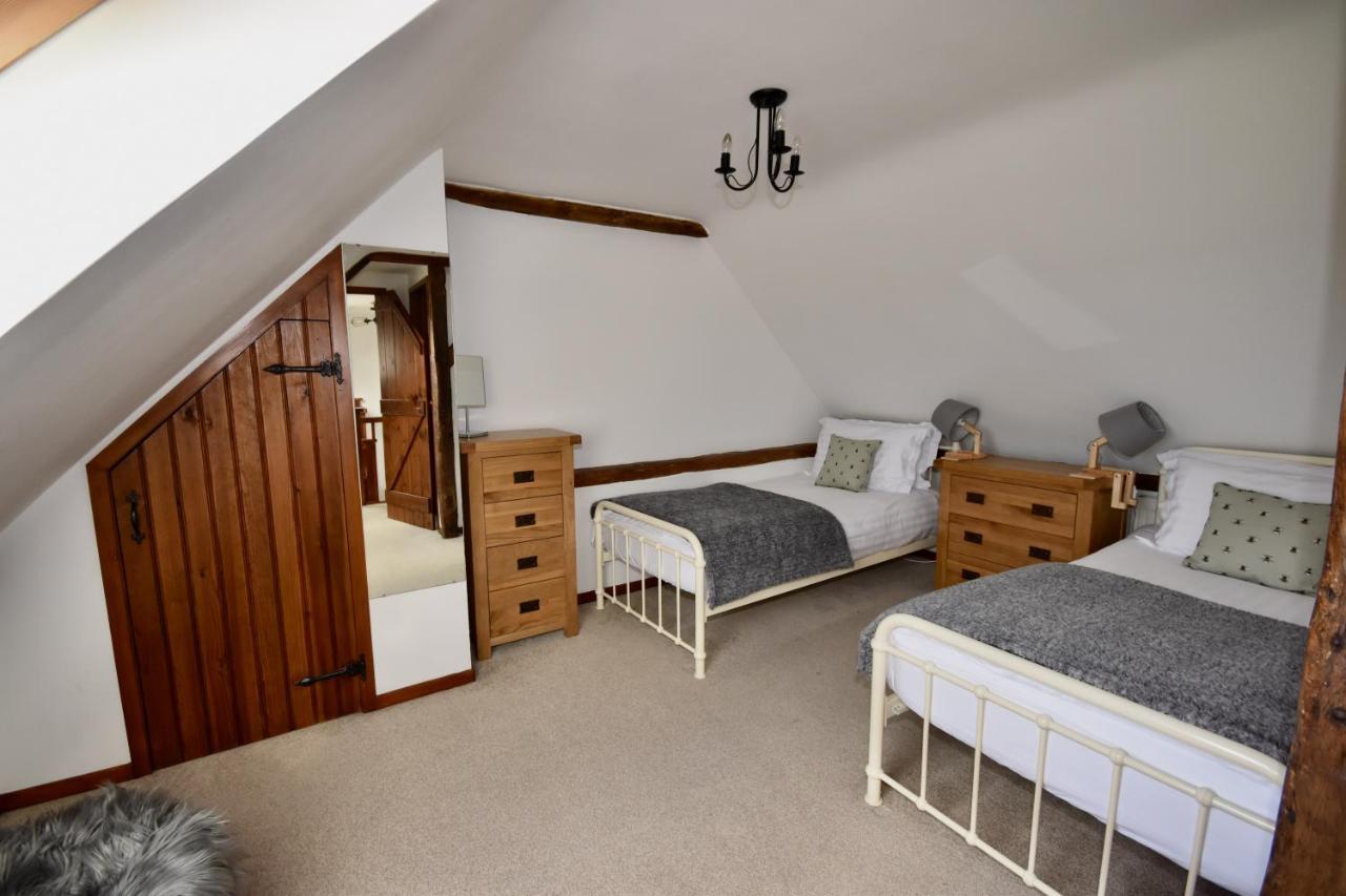Little Upton Farm Cottages 赖德 外观 照片