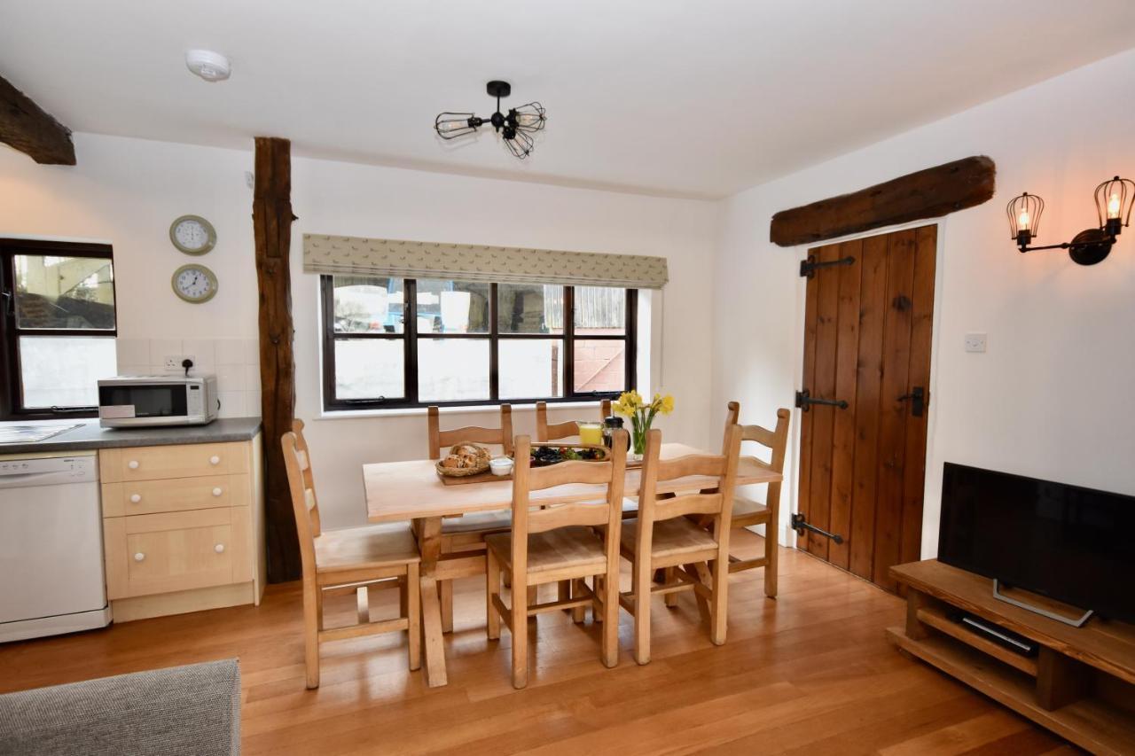 Little Upton Farm Cottages 赖德 外观 照片