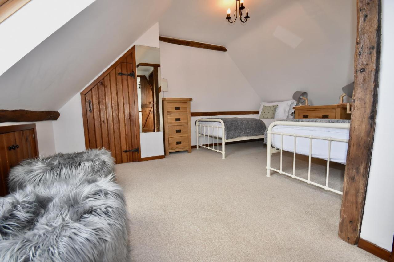 Little Upton Farm Cottages 赖德 外观 照片